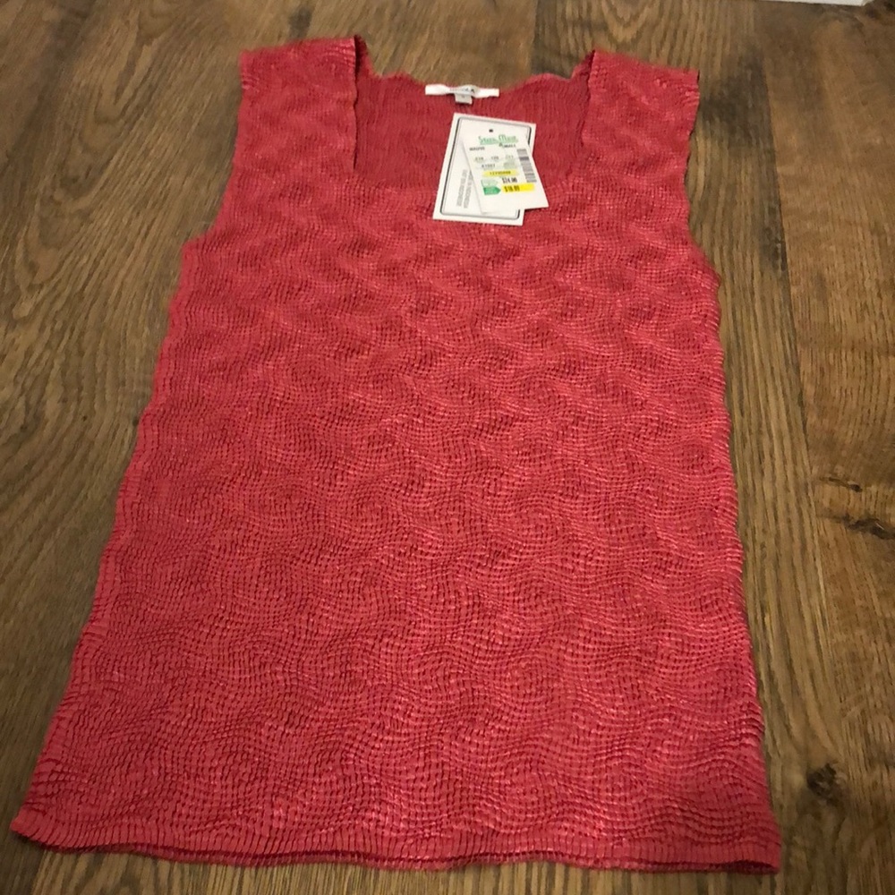 Sleeveless dressy tank